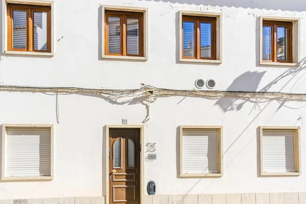 Summer Breeze Apartment, In The Historic Centre Of Lagos